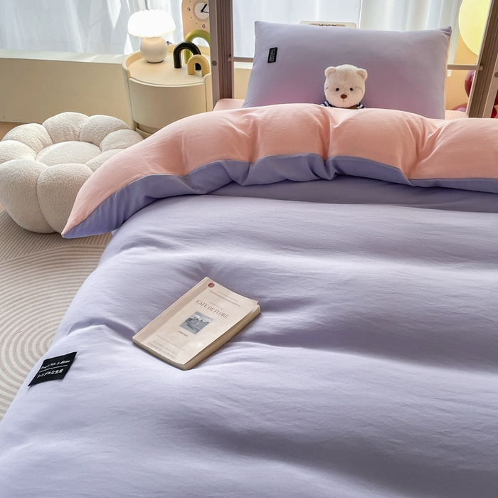 91家纺网 家纺一手货源 找家纺 米瑞娜2024水洗棉麻双拼纯色学生款四件套 丁香紫+西梅粉