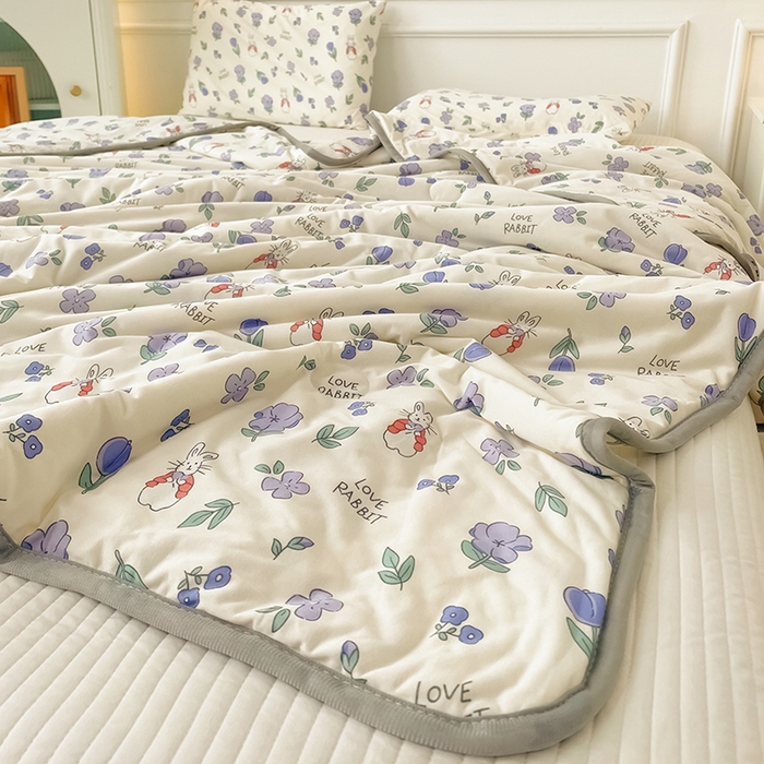 91家纺网 家纺一手货源 找家纺 米米儿家纺 2024新款A类针织棉夏被夏凉被被子被芯 花丛小兔