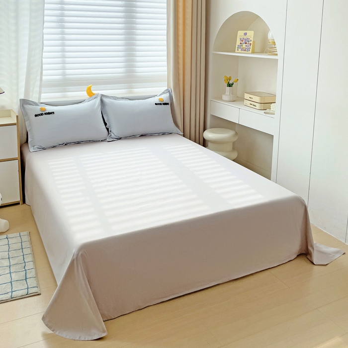 91家纺网 家纺一手货源 找家纺 娜娜 2024新款全棉亲肤舒适毛巾绣卡通系列四件套 可爱猫咪-天空蓝