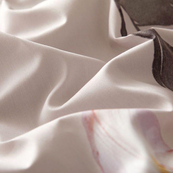 91家纺网 家纺一手货源 找家纺 沐白 2024新款全棉全棉13376全活性印花黄金棉系列四件套 白觅-粉