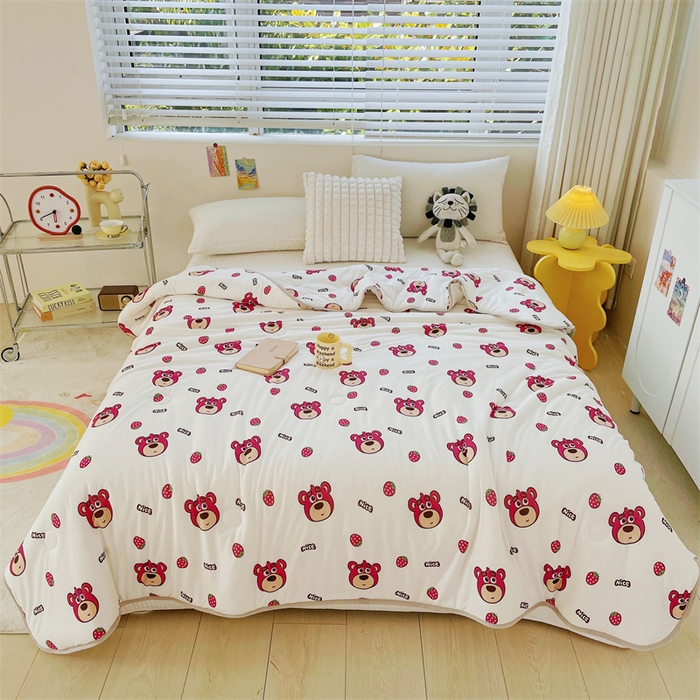 91家纺网 家纺一手货源 找家纺 米米儿家纺 2024新款A类针织棉夏被夏凉被被子被芯 草莓小熊