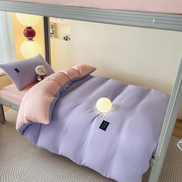 91家纺网 家纺一手货源 找家纺 米瑞娜2024水洗棉麻双拼纯色学生款被套 丁香紫+西梅粉