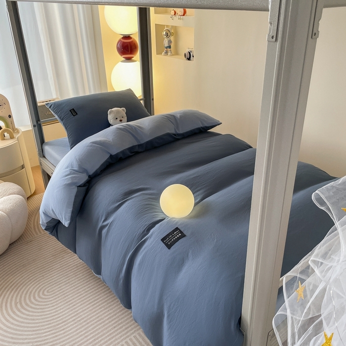 91家纺网 家纺一手货源 找家纺 米瑞娜2024水洗棉麻双拼纯色学生款四件套 雾蓝+淡蓝