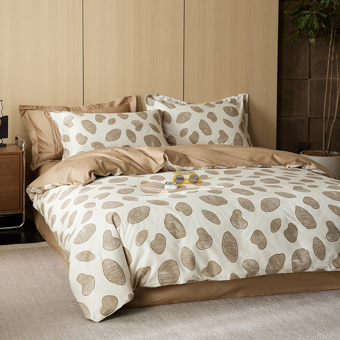 91家纺网 家纺一手货源 找家纺 千朵森 2024新款A类40支长绒棉全棉印花四件套（风格二） 光之旅