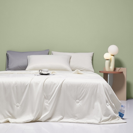 91家纺网 家纺一手货源 找家纺 莱登卡奴 2025新款A类云母凉感丝系列-单夏被 米白