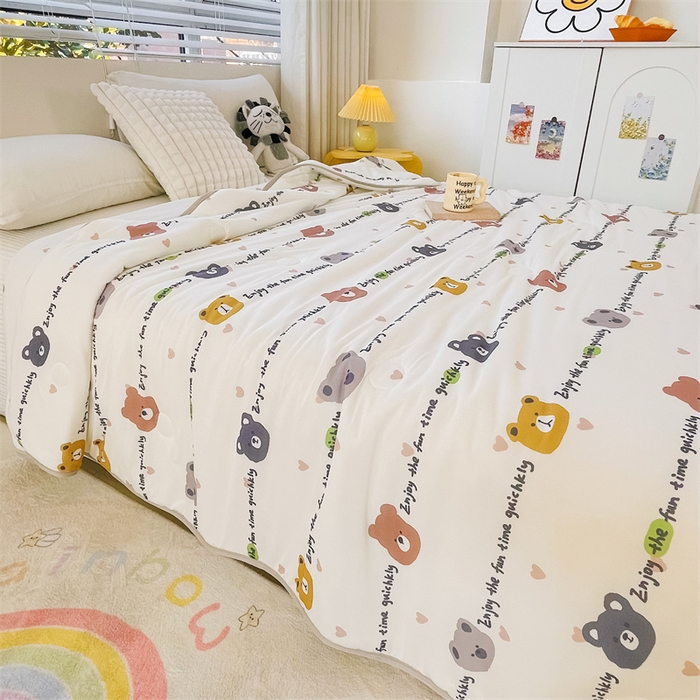 91家纺网 家纺一手货源 找家纺 米米儿家纺 2024新款A类针织棉夏被夏凉被被子被芯 字母熊