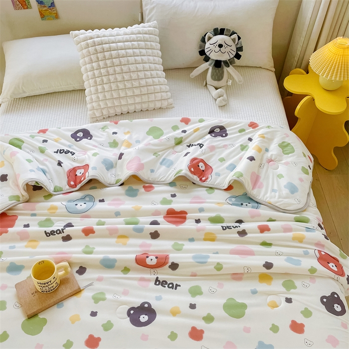 91家纺网 家纺一手货源 找家纺 米米儿家纺 2024新款A类针织棉夏被夏凉被被子被芯 炫彩小熊