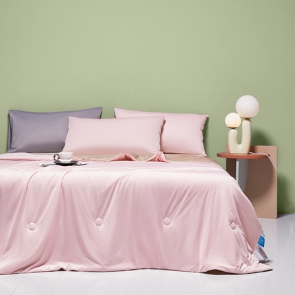 91家纺网 家纺一手货源 找家纺 莱登卡奴 2025新款A类云母凉感丝系列-单夏被 粉拼驼