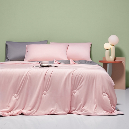 91家纺网 家纺一手货源 找家纺 莱登卡奴 2025新款A类云母凉感丝系列-单夏被 粉拼灰