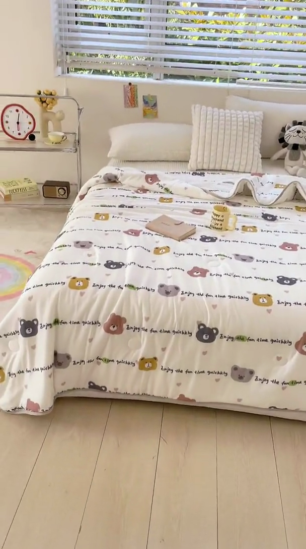 91家纺网 家纺一手货源 找家纺 米米儿家纺 2024新款A类针织棉夏被夏凉被被子被芯 字母熊