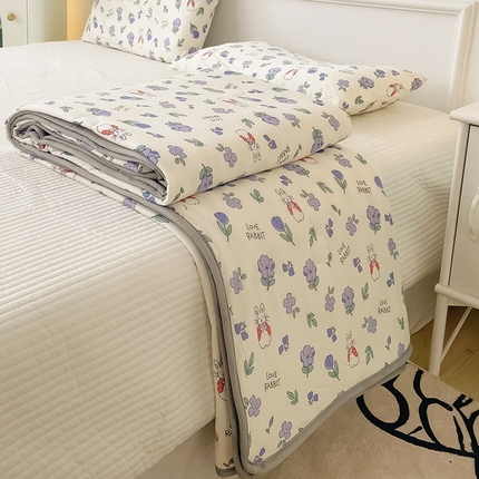 91家纺网 家纺一手货源 找家纺 米米儿家纺 2024新款A类针织棉夏被夏凉被被子被芯 花丛小兔