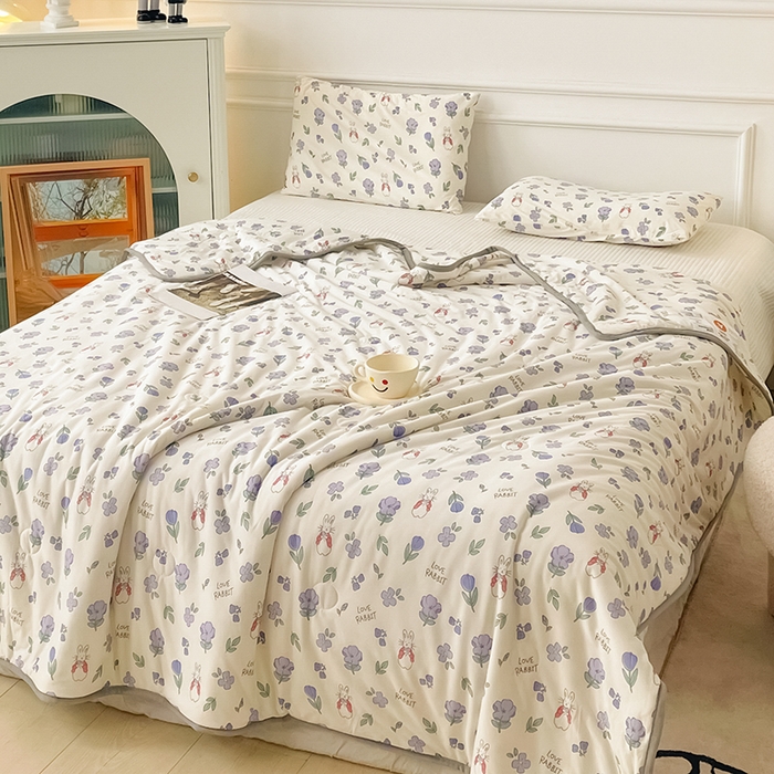 91家纺网 家纺一手货源 找家纺 米米儿家纺 2024新款A类针织棉夏被夏凉被被子被芯 花丛小兔