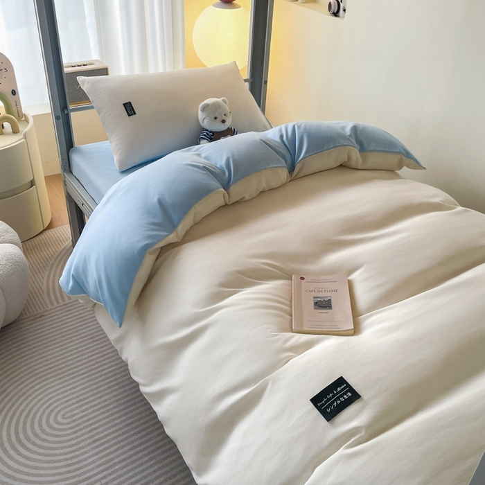 91家纺网 家纺一手货源 找家纺 米瑞娜2024水洗棉麻双拼纯色学生款被套 奶白+淡蓝