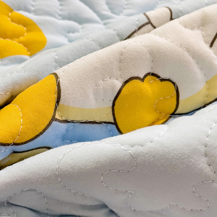 91家纺网 家纺一手货源 找家纺 纽缦家纺 2024水洗双层纱加厚加棉韩版床盖 蓝小鸭