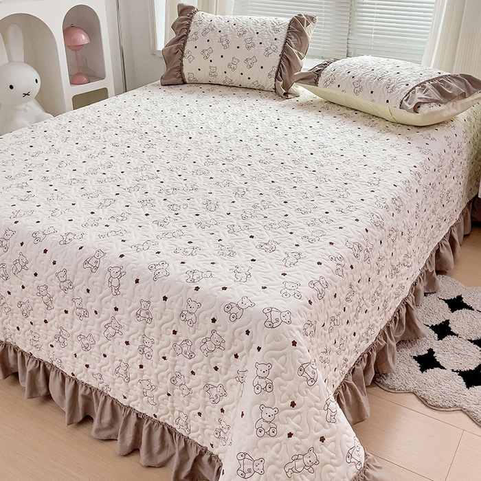 91家纺网 家纺一手货源 找家纺 纽缦家纺 2024水洗双层纱加厚加棉韩版床盖 小熊院长