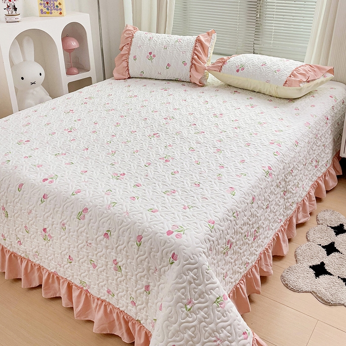 91家纺网 家纺一手货源 找家纺 纽缦家纺 2024水洗双层纱加厚加棉韩版床盖 甜酥少女