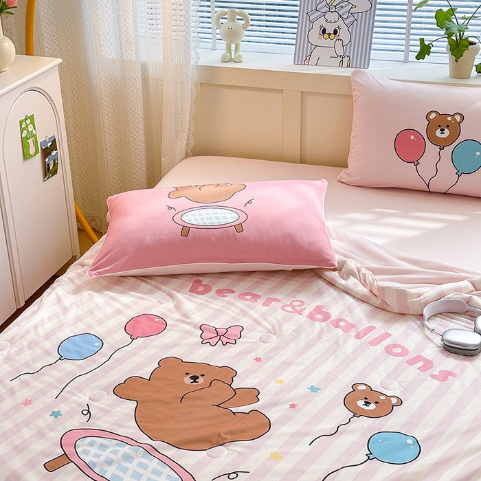 91家纺网 家纺一手货源 找家纺 星期八 2024新款针织棉夏被四件套 气球熊