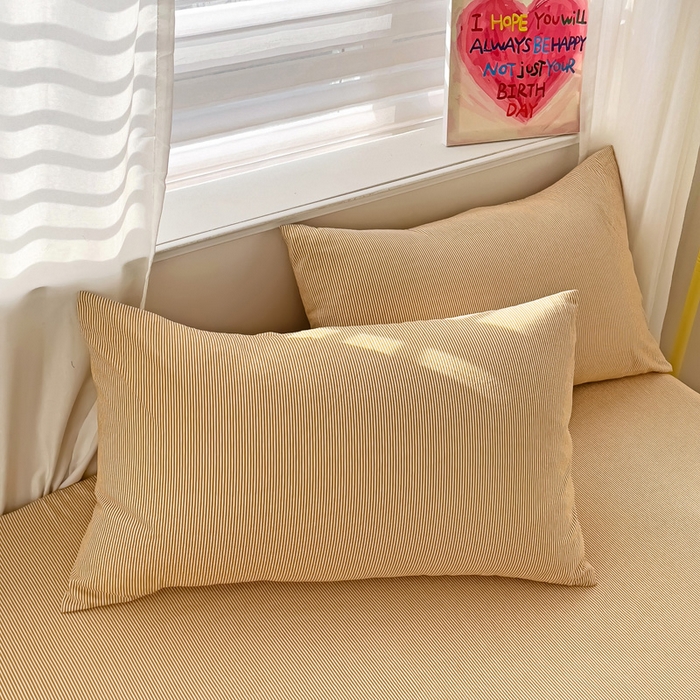 91家纺网 家纺一手货源 找家纺 纽缦家纺 2024素色无印风云朵棉单床笠 小黄条