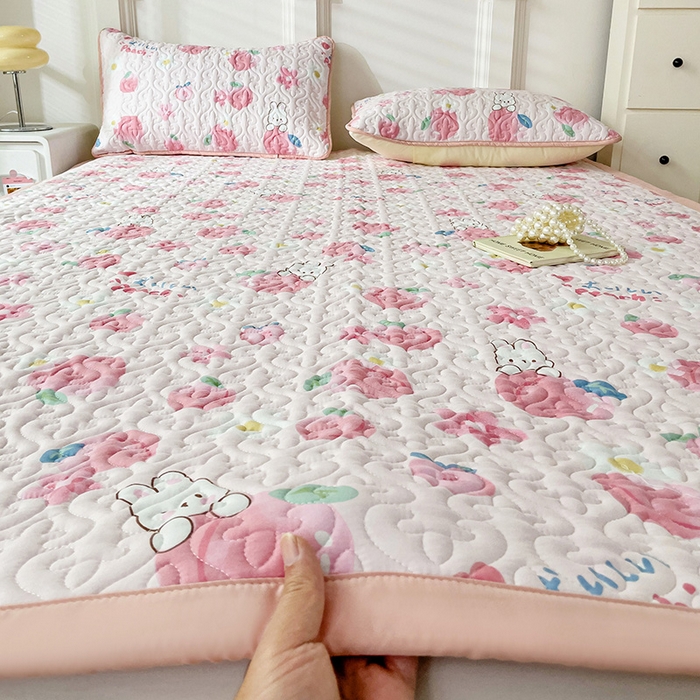 91家纺网 家纺一手货源 找家纺 纽缦家纺  水洗双层纱加厚加棉床垫 桃你喜欢