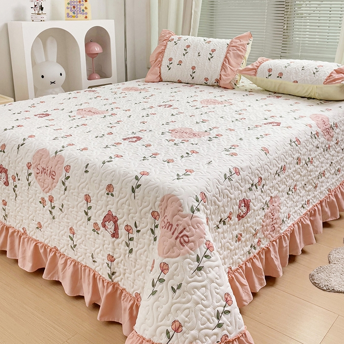 91家纺网 家纺一手货源 找家纺 纽缦家纺 2024水洗双层纱加厚加棉韩版床盖 日记小姐