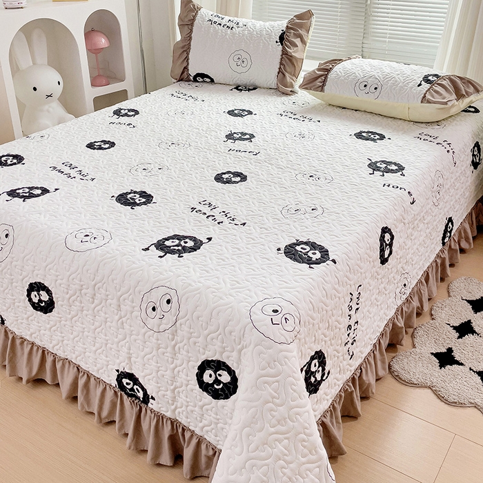 91家纺网 家纺一手货源 找家纺 纽缦家纺 2024水洗双层纱加厚加棉韩版床盖 小黑球