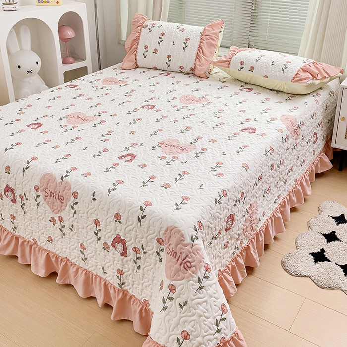 91家纺网 家纺一手货源 找家纺 纽缦家纺 2024水洗双层纱加厚加棉韩版床盖 日记小姐