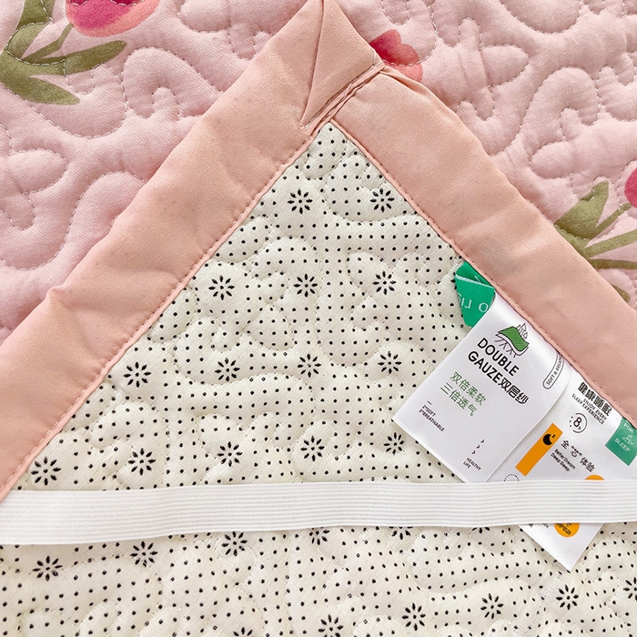 91家纺网 家纺一手货源 找家纺 纽缦家纺  水洗双层纱加厚加棉床垫 甜茶日记