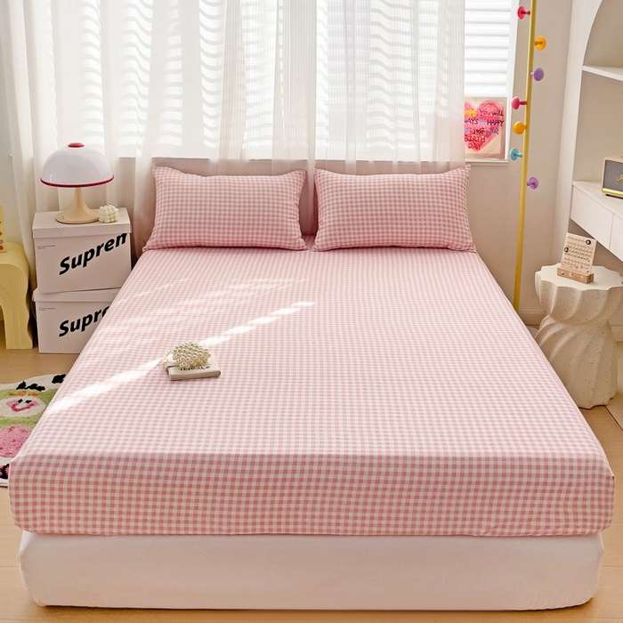 91家纺网 家纺一手货源 找家纺 纽缦家纺 2024素色无印风云朵棉单床笠 小粉格