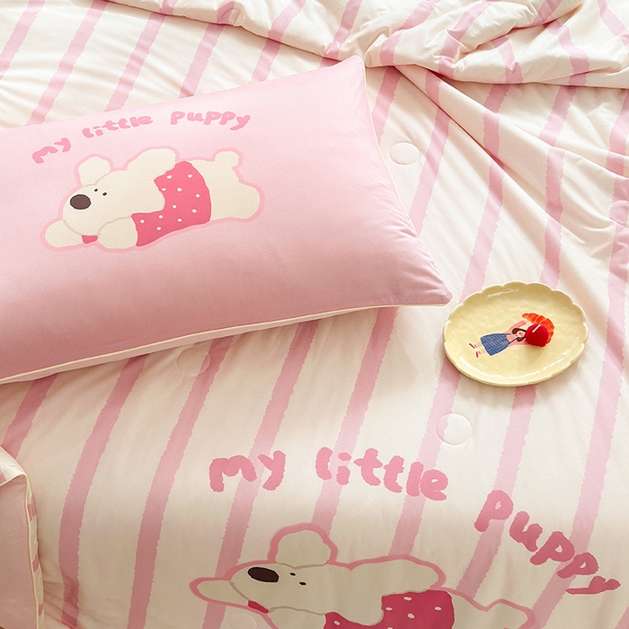 91家纺网 家纺一手货源 找家纺 星期八 2024新款针织棉夏被四件套 坚条狗狗粉