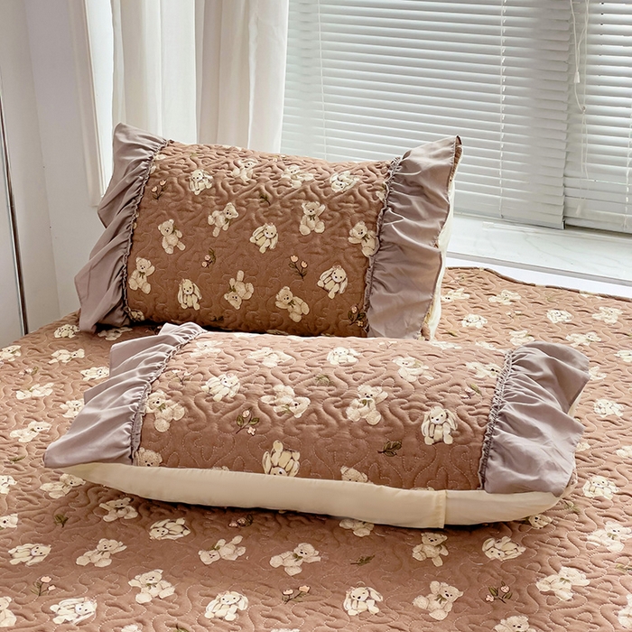 91家纺网 家纺一手货源 找家纺 纽缦家纺 2024水洗双层纱加厚加棉韩版床盖 捉迷藏