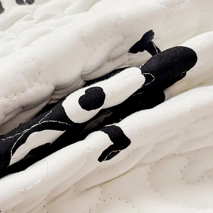 91家纺网 家纺一手货源 找家纺 纽缦家纺 2024水洗双层纱加厚加棉韩版床盖 小黑球