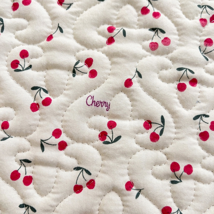 91家纺网 家纺一手货源 找家纺 纽缦家纺 水洗双层纱加厚加棉床笠-床垫保护套 遇见-米