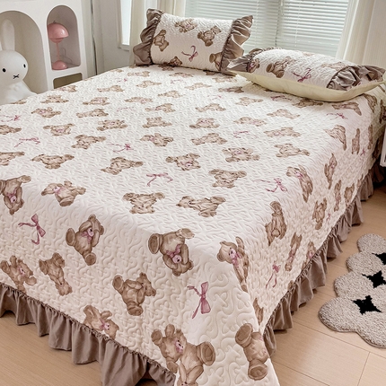 纽缦家纺 2024水洗双层纱加厚加棉韩版床盖 童话小熊