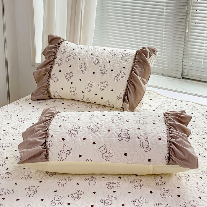 91家纺网 家纺一手货源 找家纺 纽缦家纺 2024水洗双层纱加厚加棉韩版床盖 小熊院长