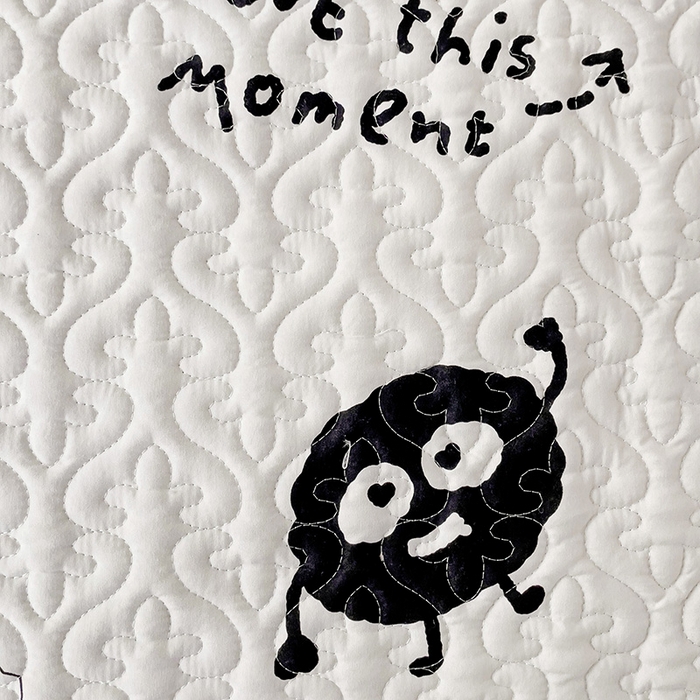 91家纺网 家纺一手货源 找家纺 纽缦家纺  水洗双层纱加厚加棉床垫 小黑球