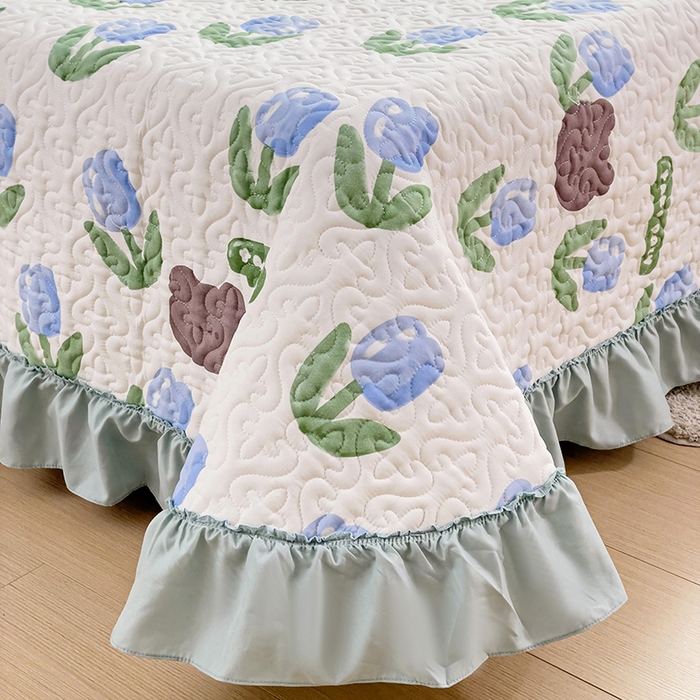 91家纺网 家纺一手货源 找家纺 纽缦家纺 2024水洗双层纱加厚加棉韩版床盖 蓝海玫瑰