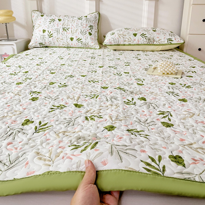 91家纺网 家纺一手货源 找家纺 纽缦家纺  水洗双层纱加厚加棉床垫 香草薄荷