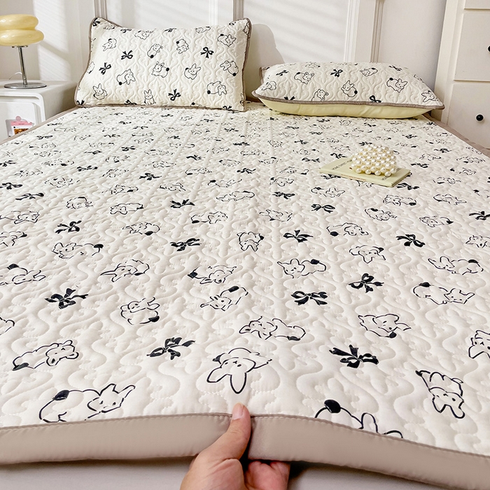 91家纺网 家纺一手货源 找家纺 纽缦家纺  水洗双层纱加厚加棉床垫 心动兔兔