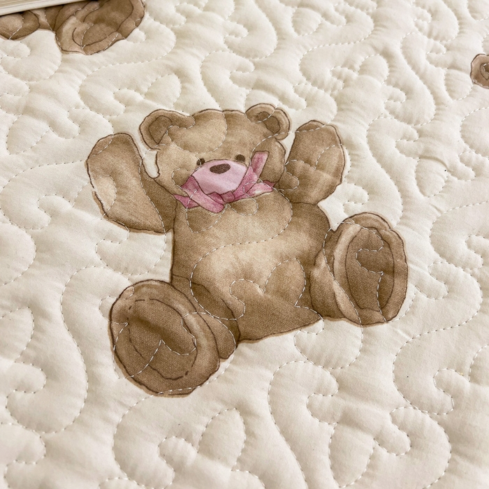 91家纺网 家纺一手货源 找家纺 纽缦家纺 水洗双层纱加厚加棉床笠-床垫保护套 童话小熊