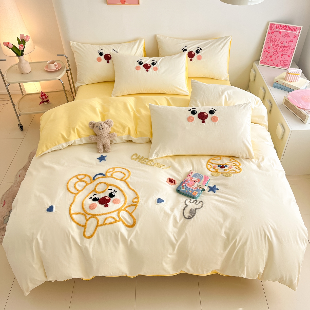 91家纺网 家纺一手货源 找家纺 琪格格2024新款纯棉毛巾绣四件套 调皮芝士 米白配奶黄