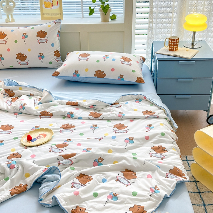 91家纺网 家纺一手货源 找家纺 星期八 2024新款针织棉夏被四件套 波点熊