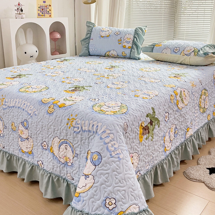 91家纺网 家纺一手货源 找家纺 纽缦家纺 2024水洗双层纱加厚加棉韩版床盖 蓝小鸭