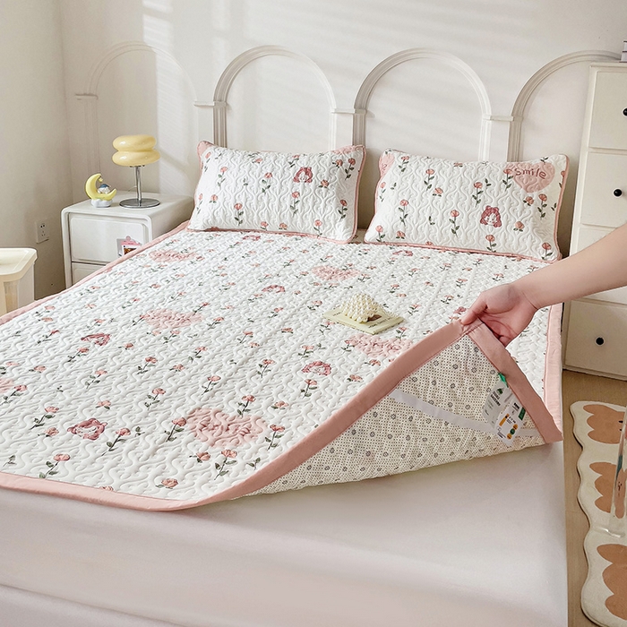 91家纺网 家纺一手货源 找家纺 纽缦家纺  水洗双层纱加厚加棉床垫 日记小姐