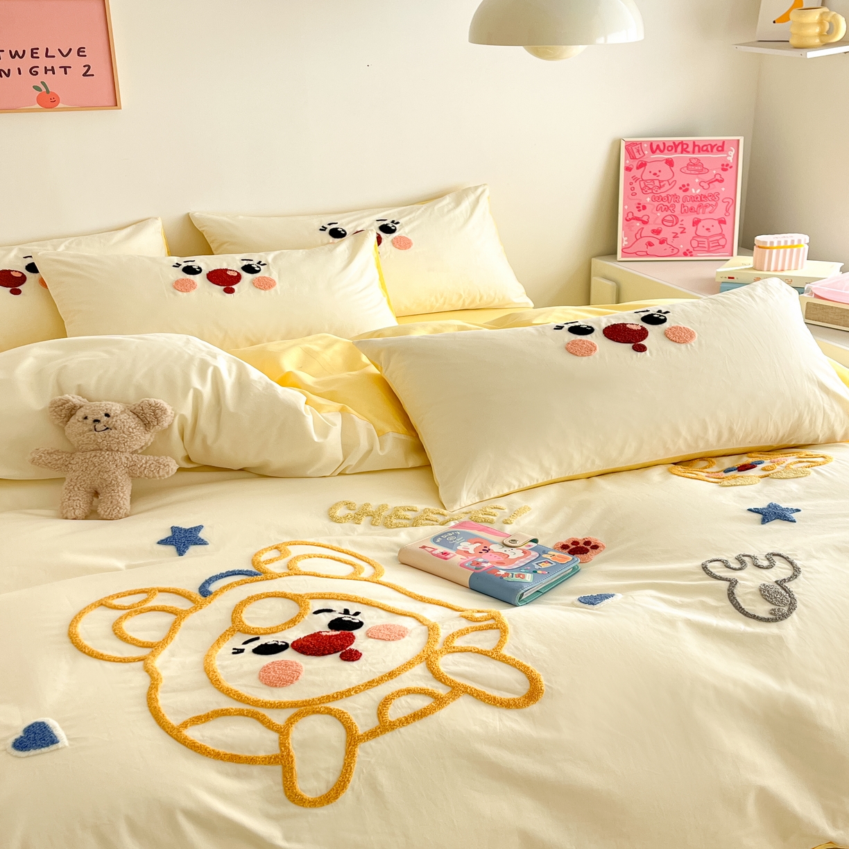 91家纺网 家纺一手货源 找家纺 琪格格2024新款纯棉毛巾绣四件套 调皮芝士 米白配奶黄