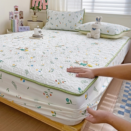 纽缦家纺 水洗双层纱加厚加棉床笠-床垫保护套 小兔堡