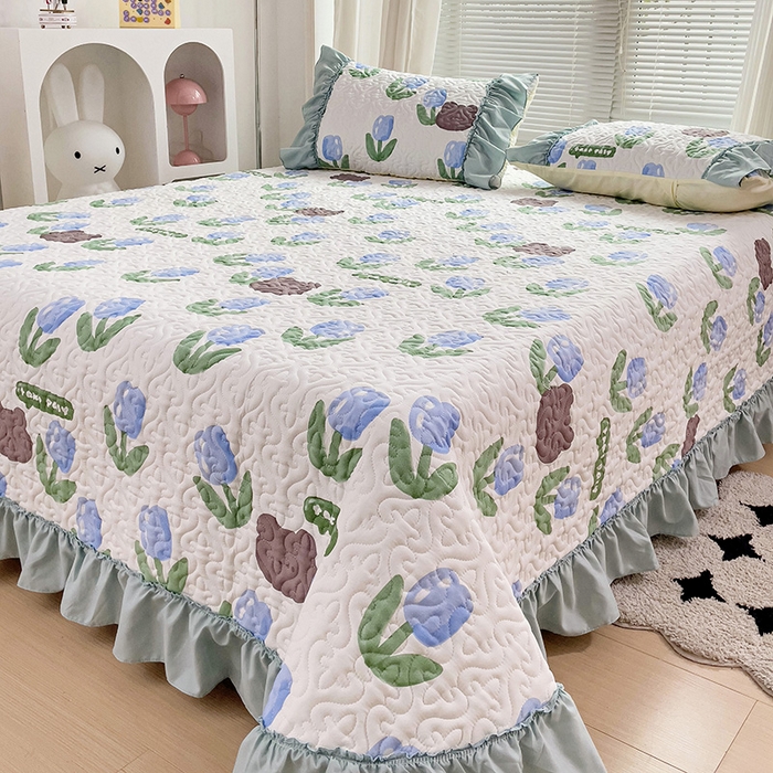 91家纺网 家纺一手货源 找家纺 纽缦家纺 2024水洗双层纱加厚加棉韩版床盖 蓝海玫瑰