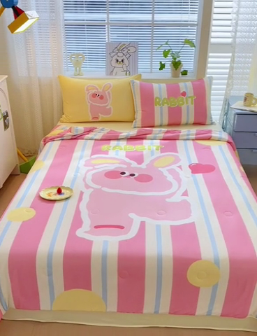 91家纺网 家纺一手货源 找家纺 星期八 2024新款针织棉夏被四件套 小兔子