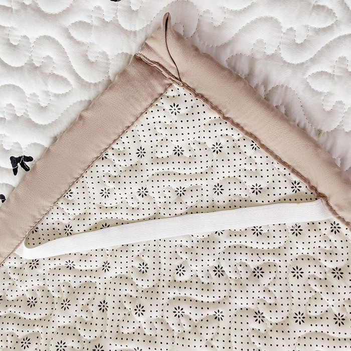 91家纺网 家纺一手货源 找家纺 纽缦家纺  水洗双层纱加厚加棉床垫 小黑球