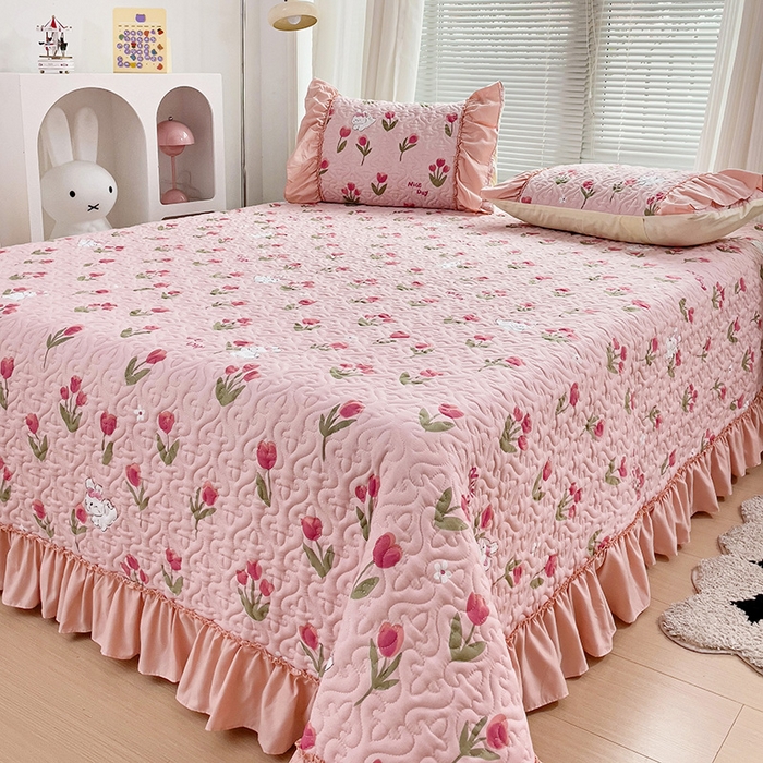 91家纺网 家纺一手货源 找家纺 纽缦家纺 2024水洗双层纱加厚加棉韩版床盖 甜茶日记