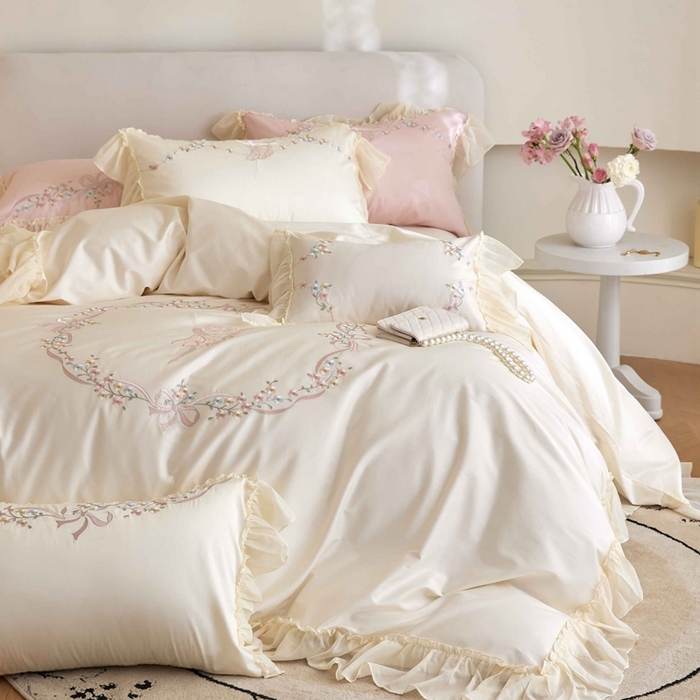 91家纺网 家纺一手货源 找家纺 嘉汀兰2024新款100S澳棉双股贡缎刺绣长绒棉六件套 奶白色